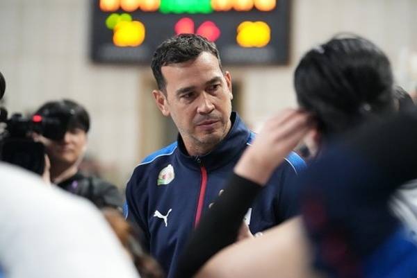 페르난도 모랄레스 감독 / 사진=대한배구협회 제공