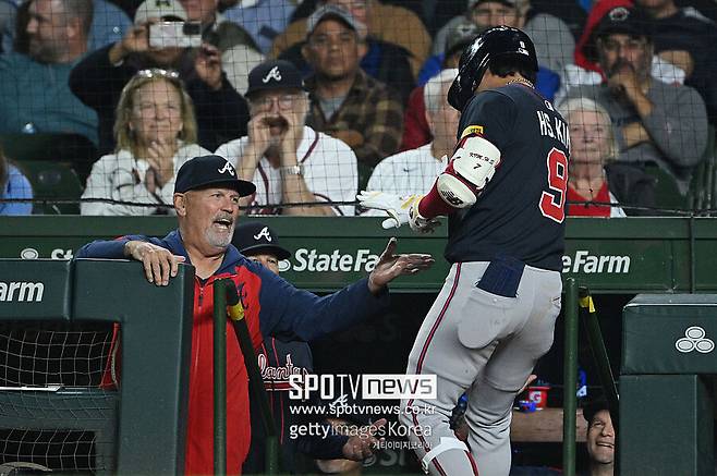 ▲ 팀에 반드시 필요한 김하성을 잡으려면 일찌감치 연장 계약을 해야 한다는 목소리도 커지고 있다