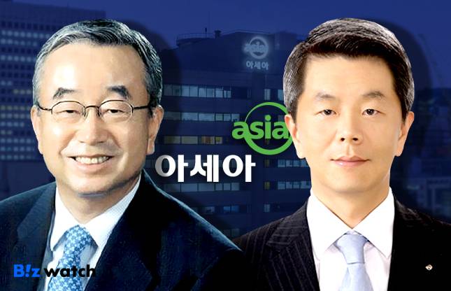 이병무 아세아그룹 명예회장(왼쪽). 장남 이훈범 회장.