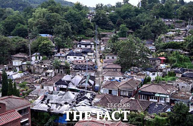 9일 서울 노원구 중계동 백사마을(노원구 중계본동 30-3번지 일대)에서 재개발 사업을 위한 철거 작업이 진행되는 가운데, 백사마을의 모습이 보이고 있다. /이새롬 기자