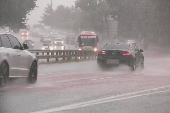 제주 최대 100mm 이상 폭우… 출근길 안개 유의 [오늘날씨] ©서울, 서울날씨, 오늘날씨, 내일날씨