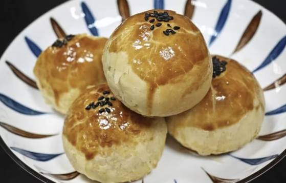 대만 교도소에서 만든 '철창 월병'. SNS 캡처