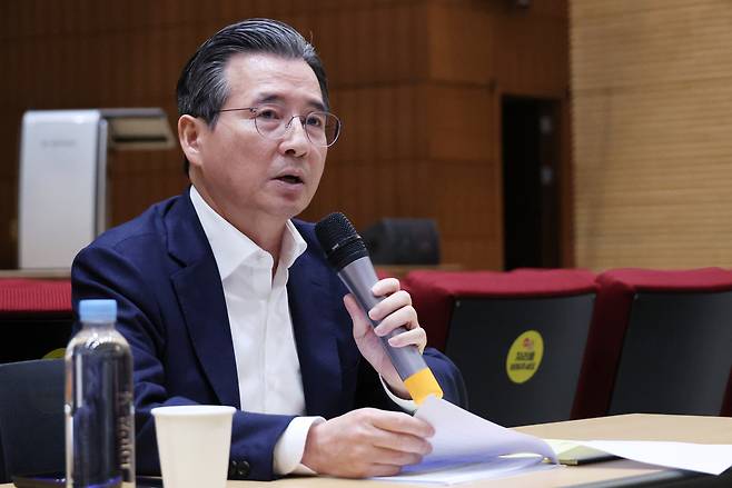 김용범 대통령실 정책실장이 지난 8월20일 용산 대통령실에서 기자간담회를 하고 있다. 연합뉴스