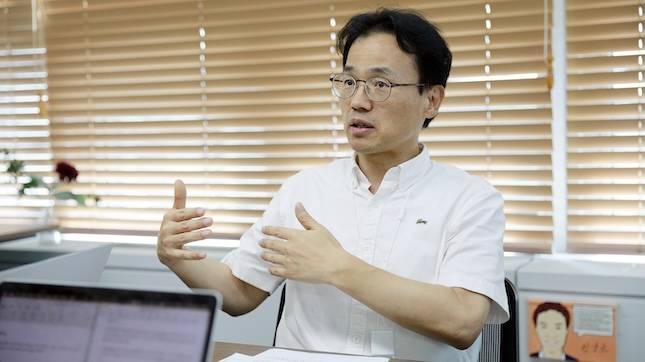 신양균 SK스토아 경영전략본부장 겸 AI커머스 TF장이 SK스토아의 A커머스 전략에 대해 설명하고 있다. / 사진=SK스토아