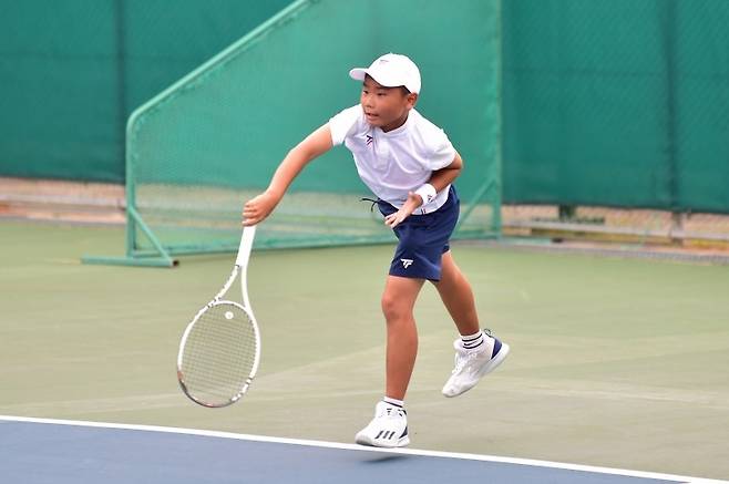 남자 10세부 단식 우승 구민준