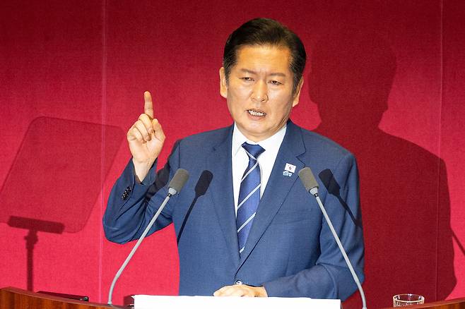 정청래 더불어민주당 대표가 9일 서울 여의도 국회에서 열린 제429회 국회(정기회) 제2차 본회의에서 교섭단체 대표 연설을 하고 있다. /뉴스1