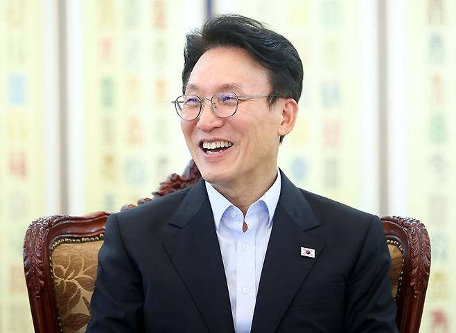 김민석 국무총리는 정책브리핑과의 서면인터뷰를 통해 "APEC 준비위원장으로서&nbsp;대한민국의 국격이 걸린 외교 무대이기에 어느 하나도 소홀히 할 수 없다는 각오로 임하고 있다"고 말했다. (사진=저작권자(c) 연합뉴스, 무단 전재-재배포 금지)