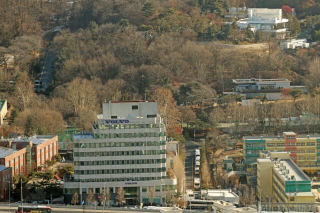 2025년 1월3일 내란죄 피의자 윤석열 대통령에 대한 고위공직자범죄수사처의 1차 체포 영장 집행이 무산된 뒤, 7일 체포영장이 법원으로부터 다시 발부됐다. 체포영장 집행을 앞두고 있던 9일 오전 관저 일대엔 긴장감이 흘렀다. 김영원 기자 forever@hani.co.kr