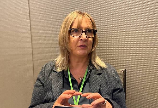 지난달 27일 린 스네든 스웨덴 예테보리대 교수가 한겨레와 만나 어류 복지의 중요성에 대해 말하고 있다. 김지숙 기자