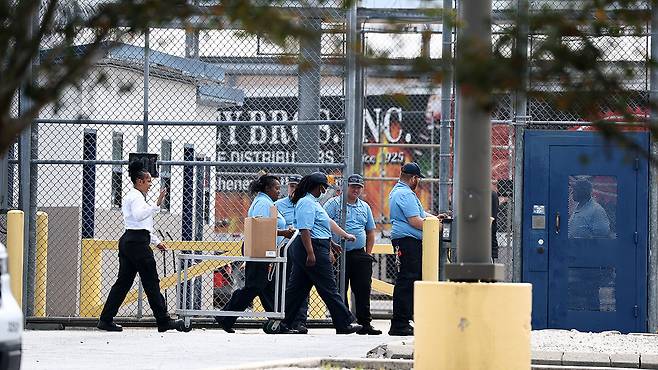 포크스턴 이민세관단속국 구금시설