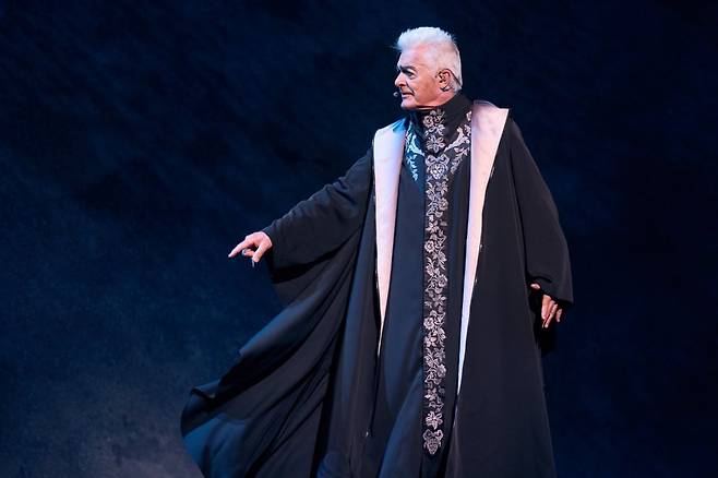 뮤지컬 '노트르담 드 파리'에서 프롤로 역을 맡은 다니엘 라부아. 1998년 프랑스 초연부터 참여한 배우로 이번이 마지막 내한 무대가 될 가능성이 크다./사진=마스트인터내셔널