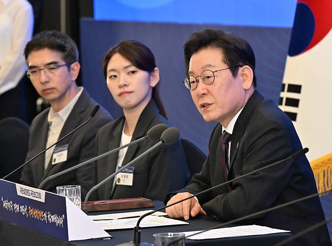 이재명 대통령이 10일 서울 마포구 프론트원에서 열린 국민성장펀드 보고대회에서 발언하고 있다. [김호영 기자]