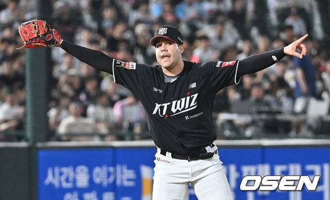 [OSEN=부산, 이석우 기자] KT 위즈 헤이수스 105 2025.08.28 / foto0307@osen.co.kr