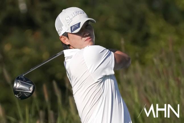 양지호가 11일 열린 신한동해오픈 1라운드에서 샷을 하고 있다.
