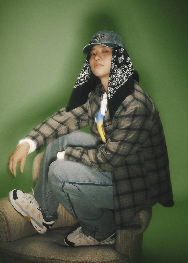 우즈와 협업한 에잇세컨즈 2025 가을·겨울 화보