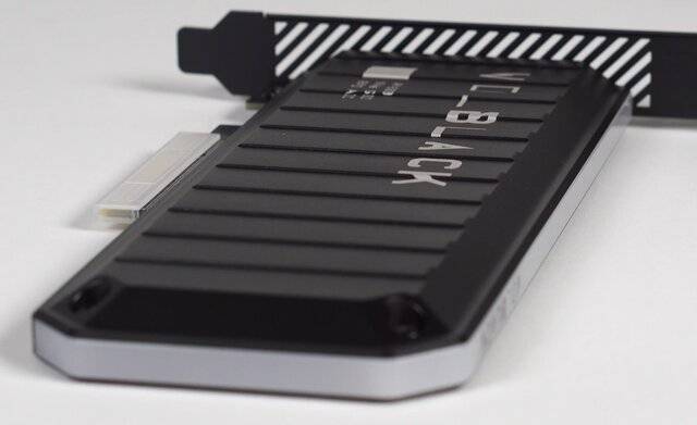 ▲ 견고해 보이는 디자인