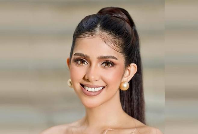 미스 필리핀이 자국의 부패 스캔들을 비판하자 ‘왕관’을 박탈당할 수 있다는 우려가 나왔다. [사진출처 = 조이 바코마 인스타그램]