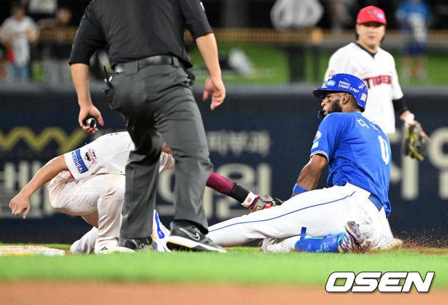 오른쪽 깊숙한 타구에 2루 욕심낸 디아즈