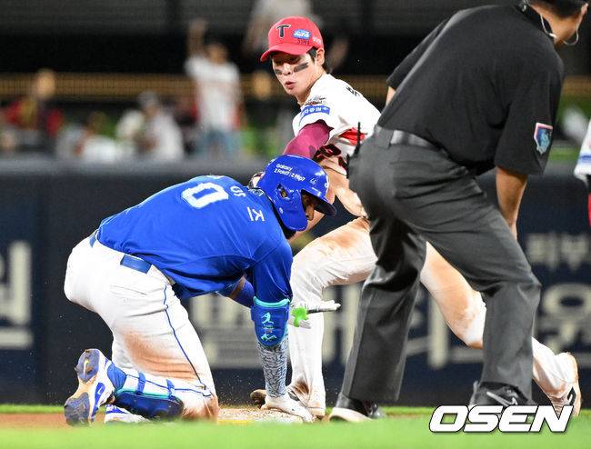 집중력 잃지 않은 박찬호 '끝까지 태그'