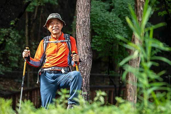 채씨는 유쾌하고 긍정적인 성격이라 늘 얼굴에 미소를 띠고 있었다.