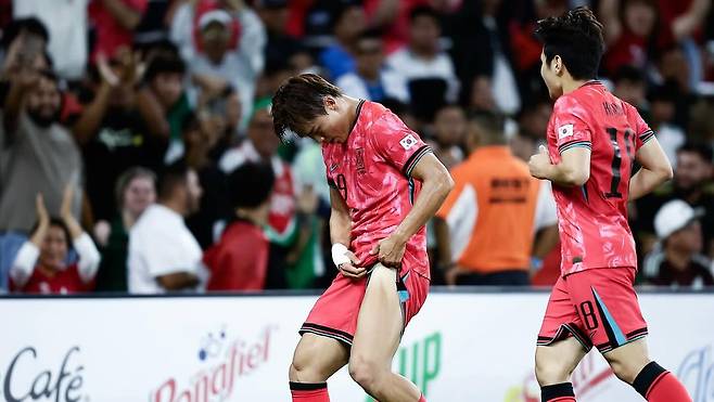 10일 미국 테네시주 내슈빌의 지오디스파크에서 열린 멕시코와의 A매치 친선경기에 선발로 출전해 골을 넣은 대한민국 축구 국가대표팀 공격수 오현규가 자신의 다리를 가리키는 세리머니를 준비하고 있다. /사진=오현규 SNS 캡처