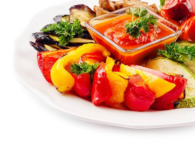 파프리카의 영양을 최대한 활용하려면 색상과 섭취 방법을 고려하는 것이 중요하다. [사진=게티이미지뱅크]