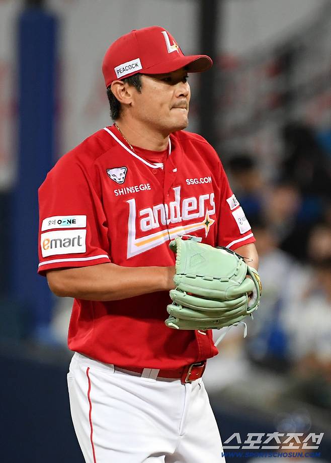 11일 대구 라이온즈파크에서 열린 삼성 라이온즈와 SSG 랜더스의 경기. SSG 노경은이 숨을 고르고 있다. 대구=박재만 기자 pjm@sportschosun.com/2025.09.11/