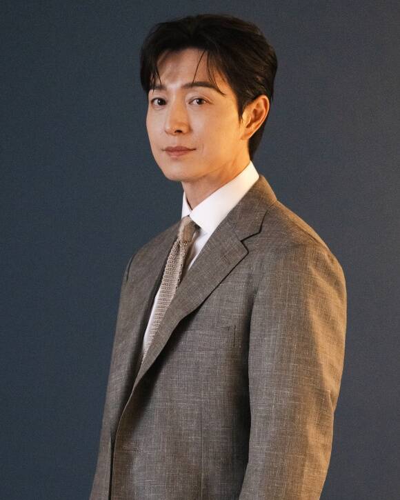 배우 정성일이 영화 '살인자 리포트' 개봉 기념 인터뷰를 진행했다. /에이투지엔터테인먼트·소니 픽쳐스