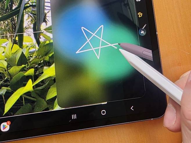 '갤럭시 탭 S11 울트라' 사용 장면. 장희준 기자