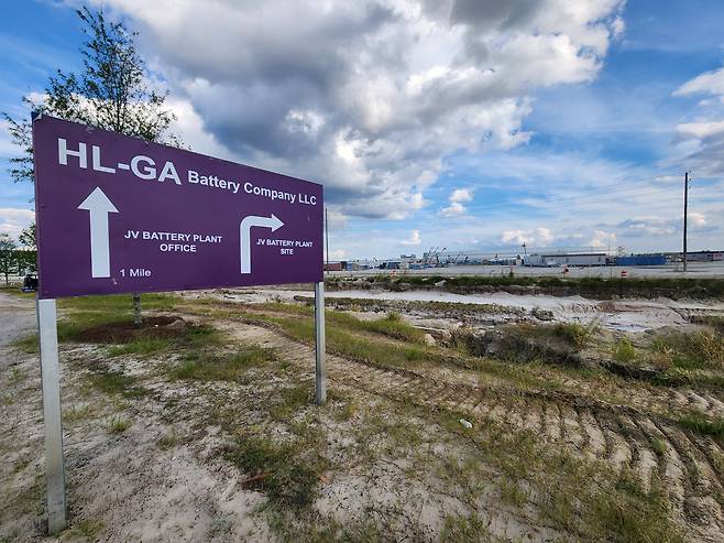 11일(현지시간) 미국 조지아주 브라이언 카운티 엘러벨에 위치한 현대차-LG엔솔 배터리공장 건설 현장. 지난 4일 국토안보부의 불법체류자 단속 후 건설이 전면 중단된 채 텅 비어 있다. /연합뉴스