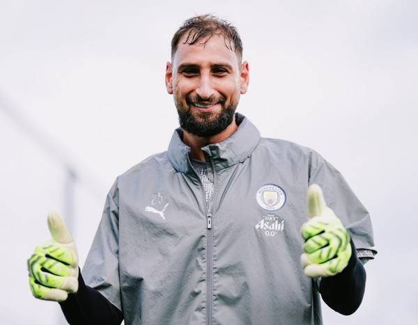 잔루이지 돈나룸마(맨체스터시티). 맨체스터시티 X 캡처