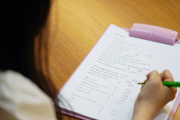 수면 관련 사전 설문, 상담 진행 후 수면다원검사가 진행된다./사진=명지병원 제공