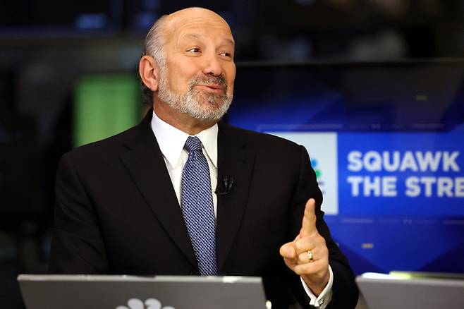 하워드 러트닉 미국 상무장관이 11일(현지시간) 뉴욕증권거래소(NYSE)에서 CNBC와 인터뷰하고 있다. [로이터 = 연합뉴스]