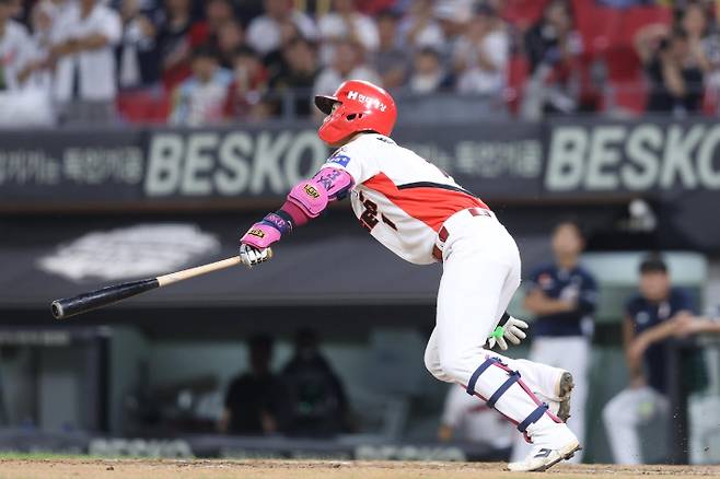 끝내기 안타를 터뜨린 김선빈. KIA 타이거즈