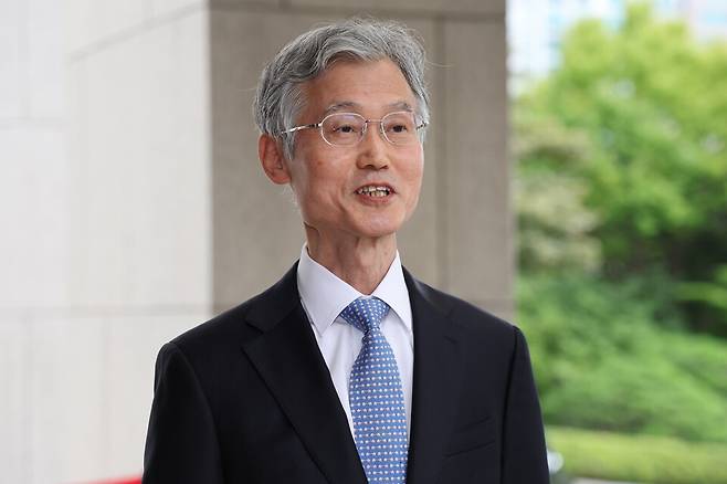 전국법원장회의가 열리는 9월12일 조희대 대법원장이 서울 서초구 대법원으로 출근하며 취재진의 질문에 답하고 있다. ⓒ 연합뉴스