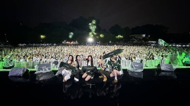 JYP엔터테인먼트 제공