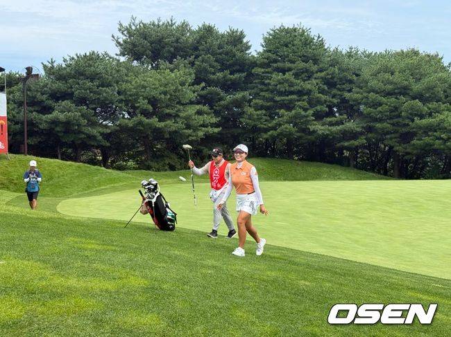 12일부터&nbsp;14일까지 나흘간 경기도 포천 아도니스 컨트리클럽에서는 OK금융그룹 주력 계열사인&nbsp;OK저축은행이 한국여자프로골프투어(KLPGA)&nbsp;정규 투어&nbsp;‘OK저축은행 읏맨 오픈을 개최한다. / OSEN DB