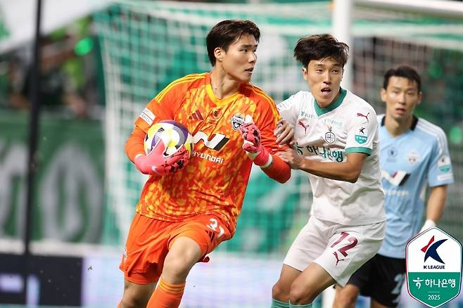전북 골키퍼 송범근. [한국프로축구연맹 제공. 재판매 및 DB 금지]