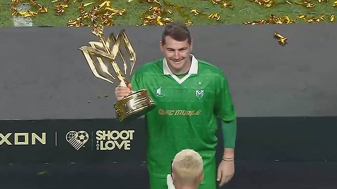 - 승리를 만끽하는 카시야스