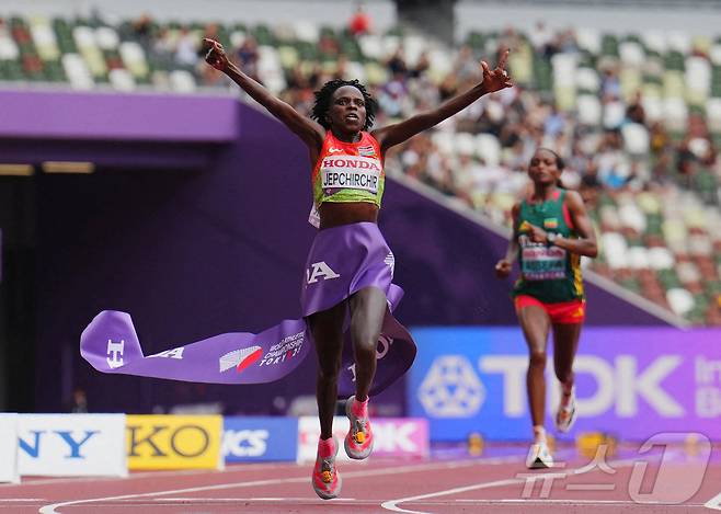 페레스 제프치르치르가 도쿄 세계육상선수권 여자 마라톤에서 우승했다. ⓒ 로이터=뉴스1