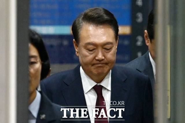 내란 사건을 수사하는 조은석 특별검사팀이 윤석열 전 대통령이 임기 초부터 비상계엄을 구상했을 가능성에 주목하고 있다. /사진공동취재단