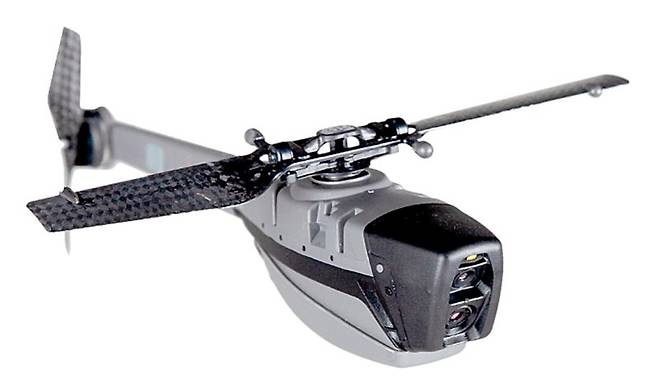 '블랙호넷 3'는 속도가 더 빨라지고 비행 거리가 길어져 시속 21㎞ 이상의 속도로 2㎞까지 비행한다. 열감지 마이크로 카메라 코어와 가시광 센서가 탑재돼 이미지 정확도가 향상됐다. 암호화 기술이 향상된 디지털 데이터링크 기능은 가시선을 넘은 폐쇄된 구역에서도 중단 없이 교신하고 영상을 송신할 수 있다. 텔레다인 플리어사 홈페이지 캡처