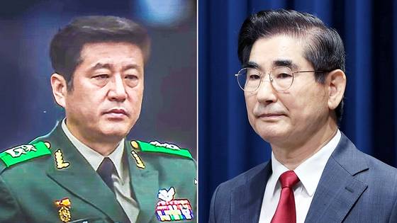 노상원 전 정보사령관과 김용현 전 국방부 장관. 중앙포토