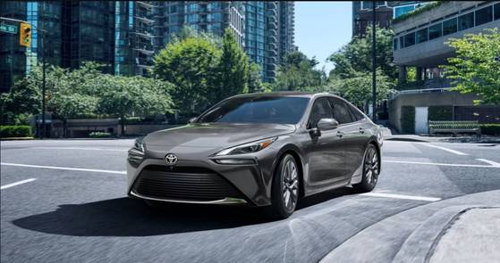 미국에서 판매 중인 토요타 캠리 하이브리드의 모습. 토요타 미국 홈페이지