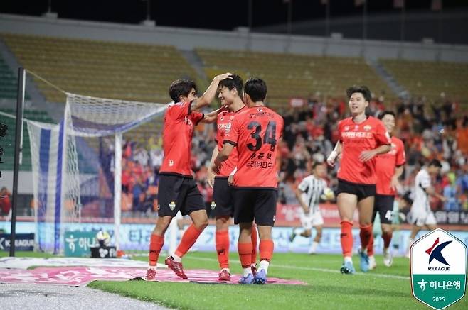 강원 FC 이상헌. 사진=한국프로축구연맹