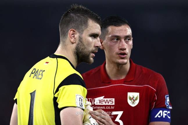 ▲ 인도네시아도 전력 향상을 위해 애쓰고 있다. 패트릭 클루이베르트 감독을 선임한 뒤로 더욱 네덜란드계 혼혈 선수들을 귀화시키는데 열중하고 있다. 이미 대표팀 선발 11자리를 귀화 선수로 채울 수 있는 인도네시아인데 욕심을 멈출 줄 모른다.