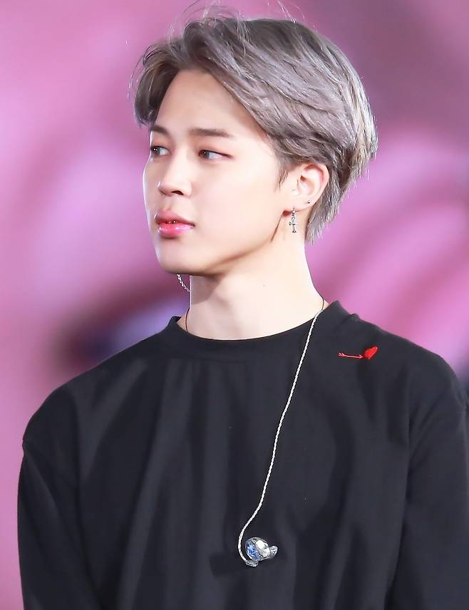 방탄소년단 지민 또 大기록! 'MUSE', 한국어 앨범 최단 스포티파이 33억 스트리밍 달성