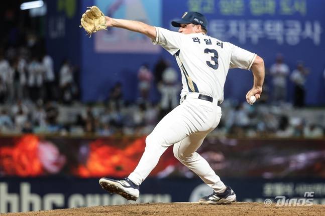 NC 라일리 톰슨이 14일 창원 두산전에서 역투하고 있다. /사진=NC 다이노스 제공