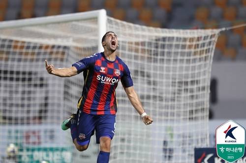 시즌 13호골 터트린 수원FC 싸박 [한국프로축구연맹 제공. 재판매 및 DB 금지]