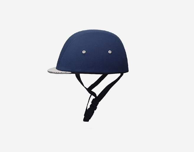 대글로비스가 개발한 화물차 운전원 전용 경량 안전모